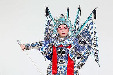 弹幕射击动作类肉鸽游戏《女武神小队：突破重围》现已推出试玩Demo